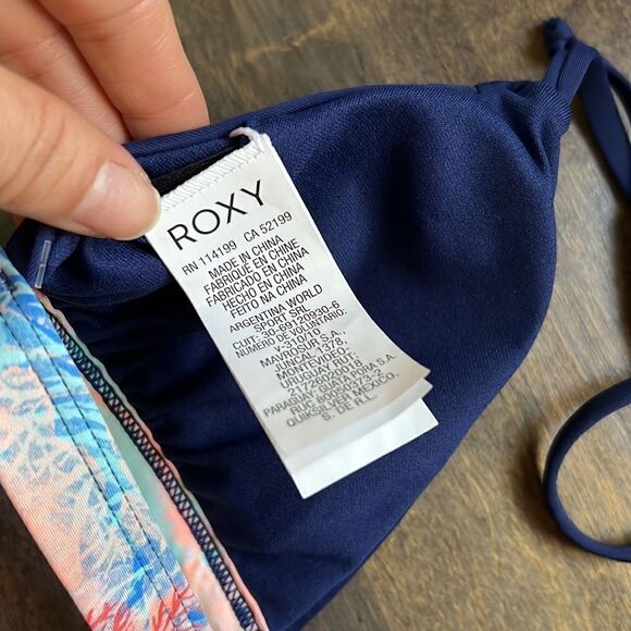 NWT Roxy Undersea Fixed Tri Bikini Top Sz- Med - Picture 6 of 8